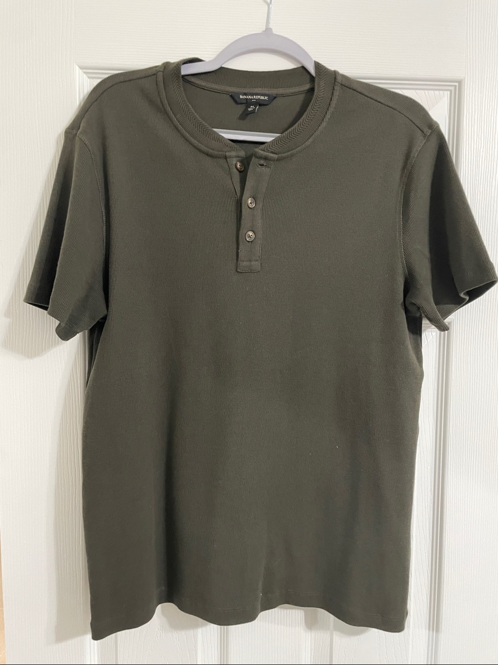 Banana Republic Olive Green Short-Sleeve Henley
